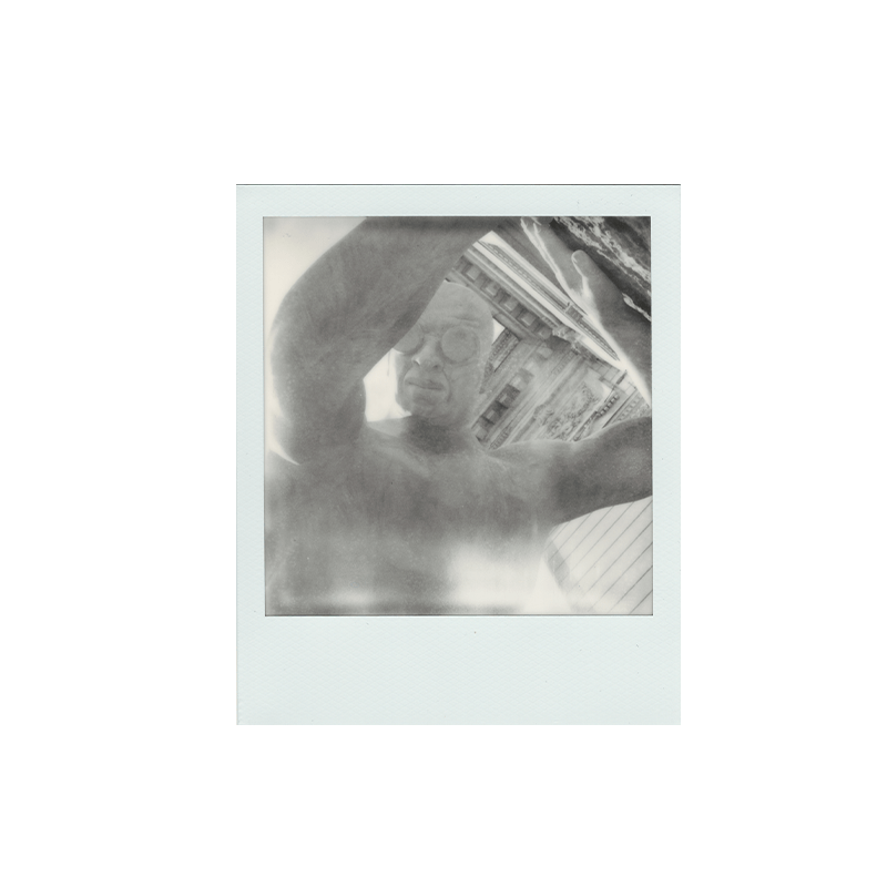 Касета Polaroid SX-70. Чорно-біла