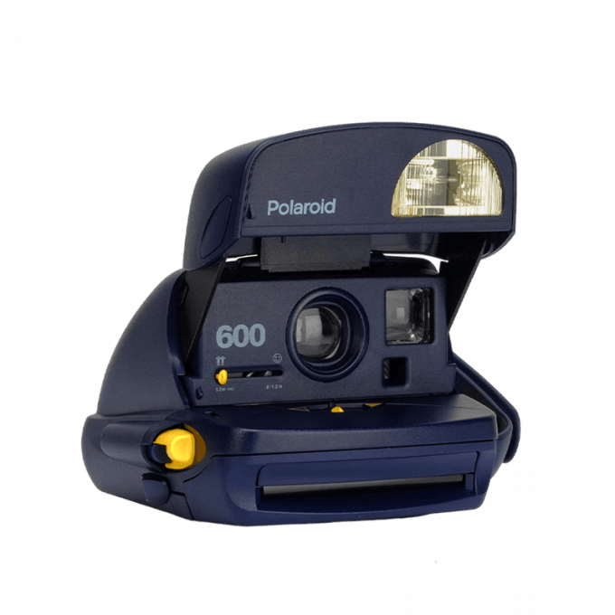 polaroid 600 round blue 2 min