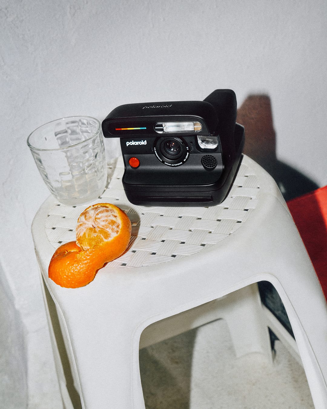 582060 Polaroid Flip Comms Lifestyle 4x5 09 53b742 original 1741955298