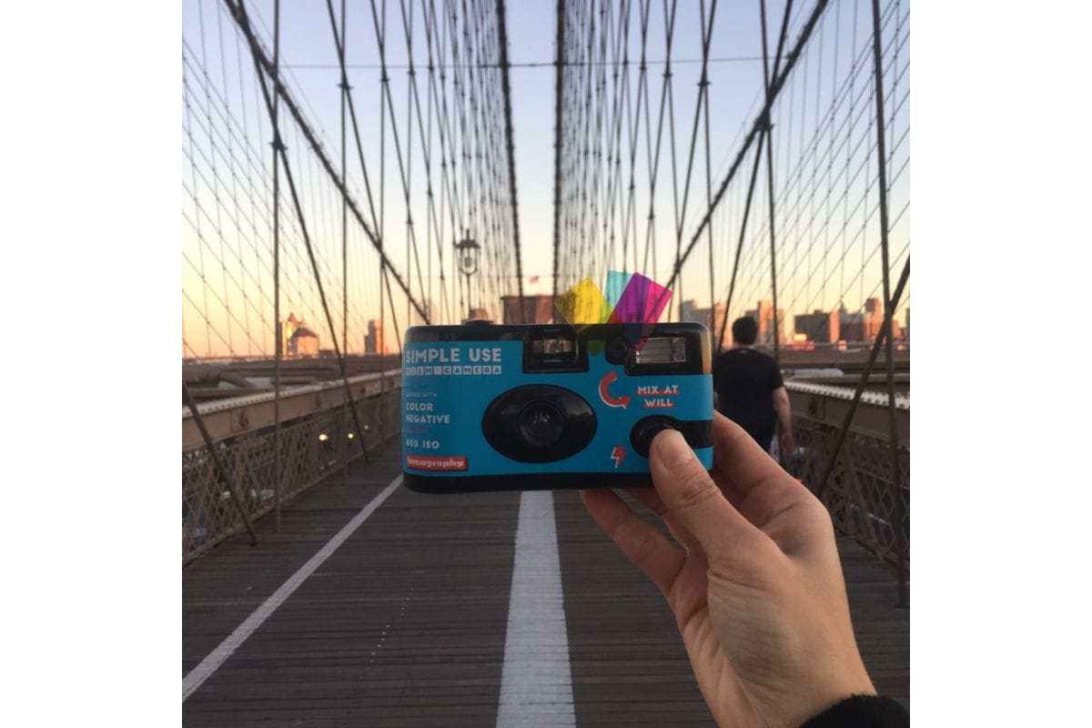 simple use camera cn 400 bridge handheld 001